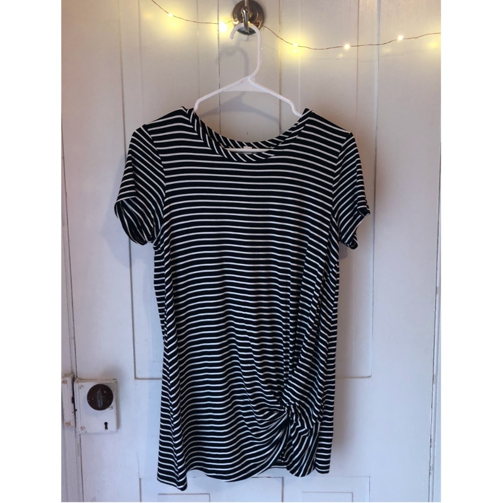 Black & White Striped Knotted Short-Sleeve Tee
